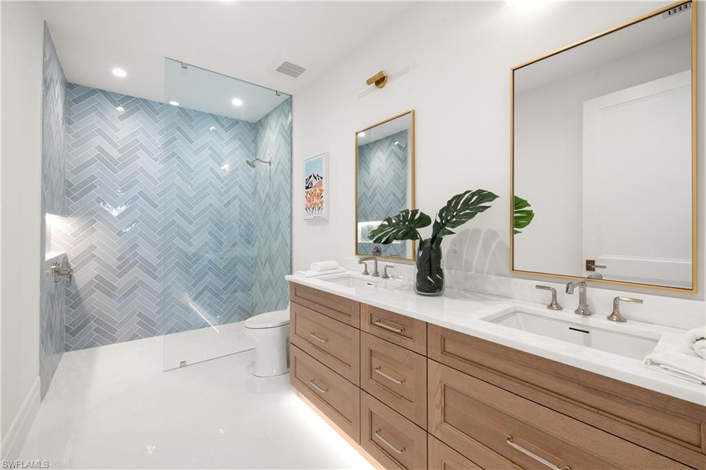 OLDE NAPLES - Residential