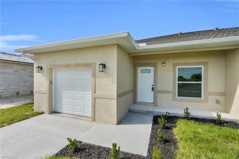 A home in PORT CHARLOTTE