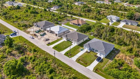 A home in PORT CHARLOTTE