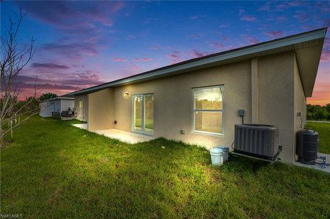 A home in PORT CHARLOTTE