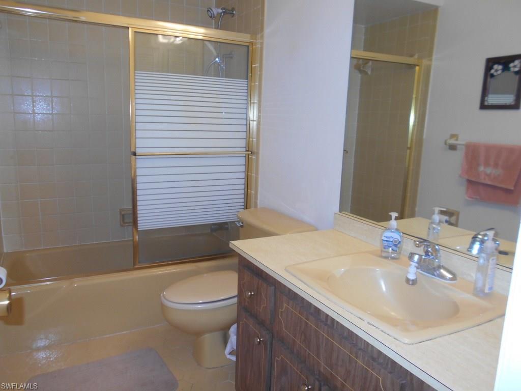 MYERLEE CIRCLE CONDO - Residential