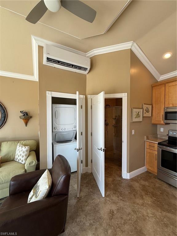 PELICAN LAKE RV RESORT - Land