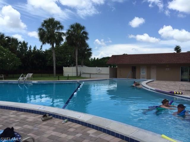 TOWN AND RIVER - Residential