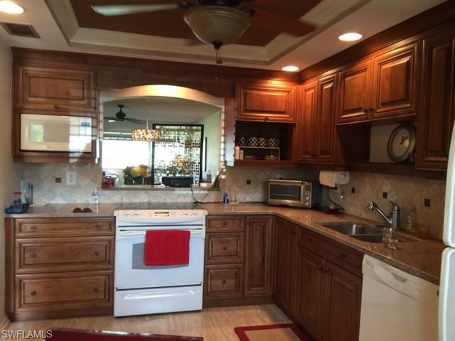 TOWN AND RIVER - Residential