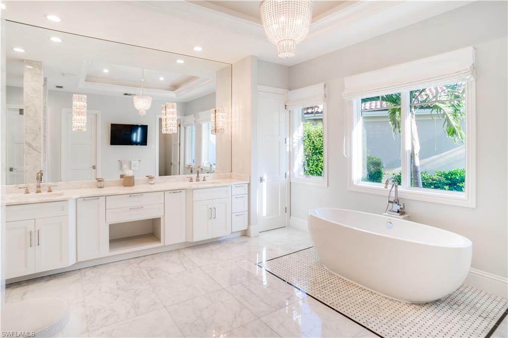 PARK SHORE - Residential