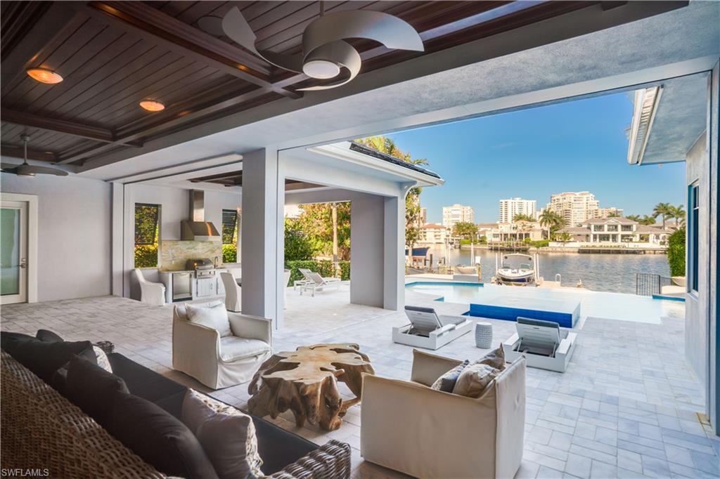 PARK SHORE - Residential