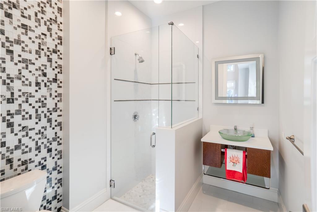 PARK SHORE - Residential