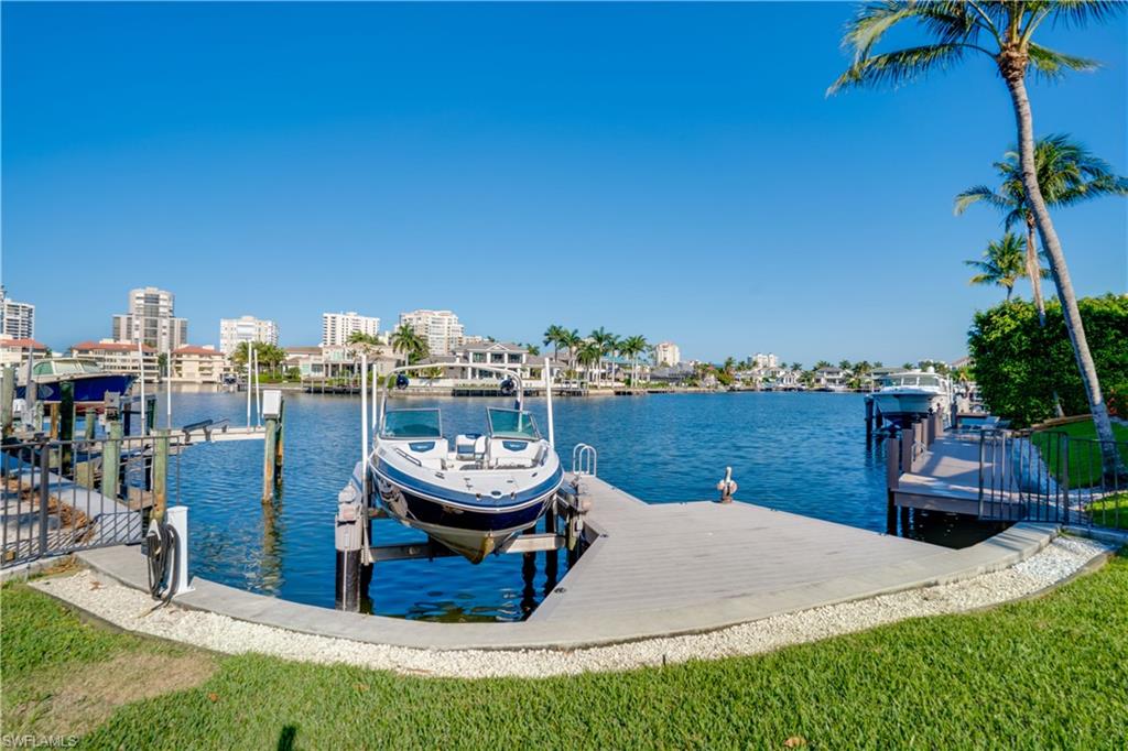 PARK SHORE - Residential