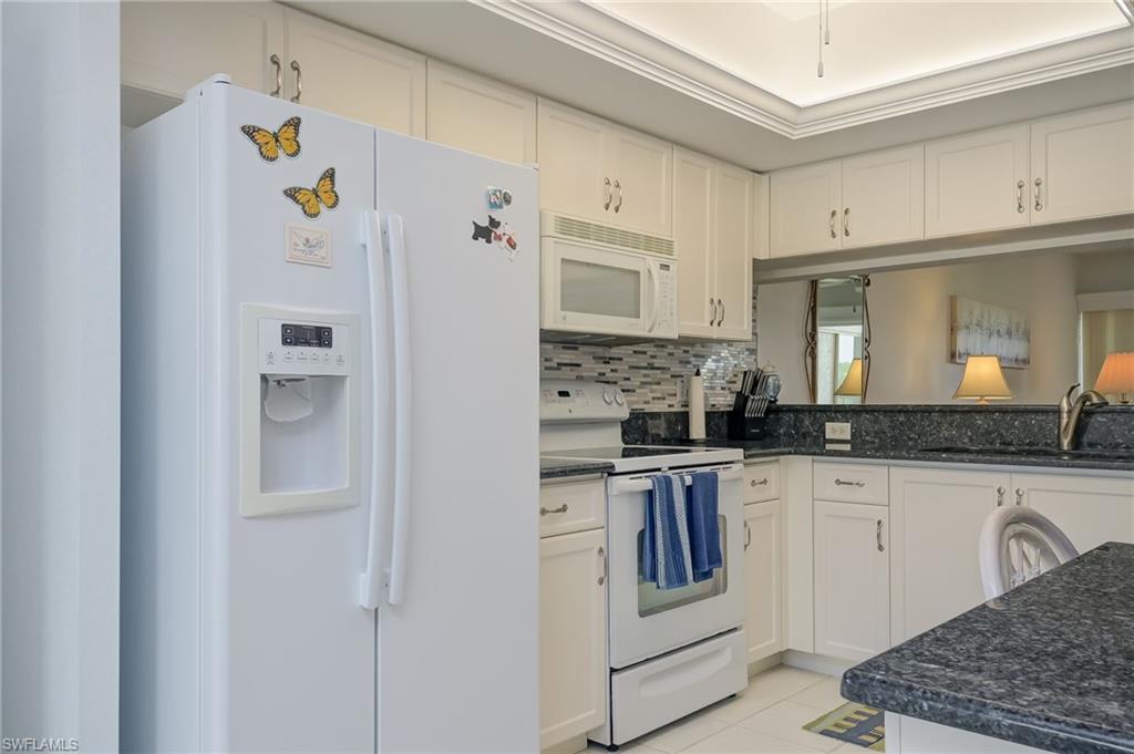 VILLAGES ON LAKE AUGUSTA - Residential