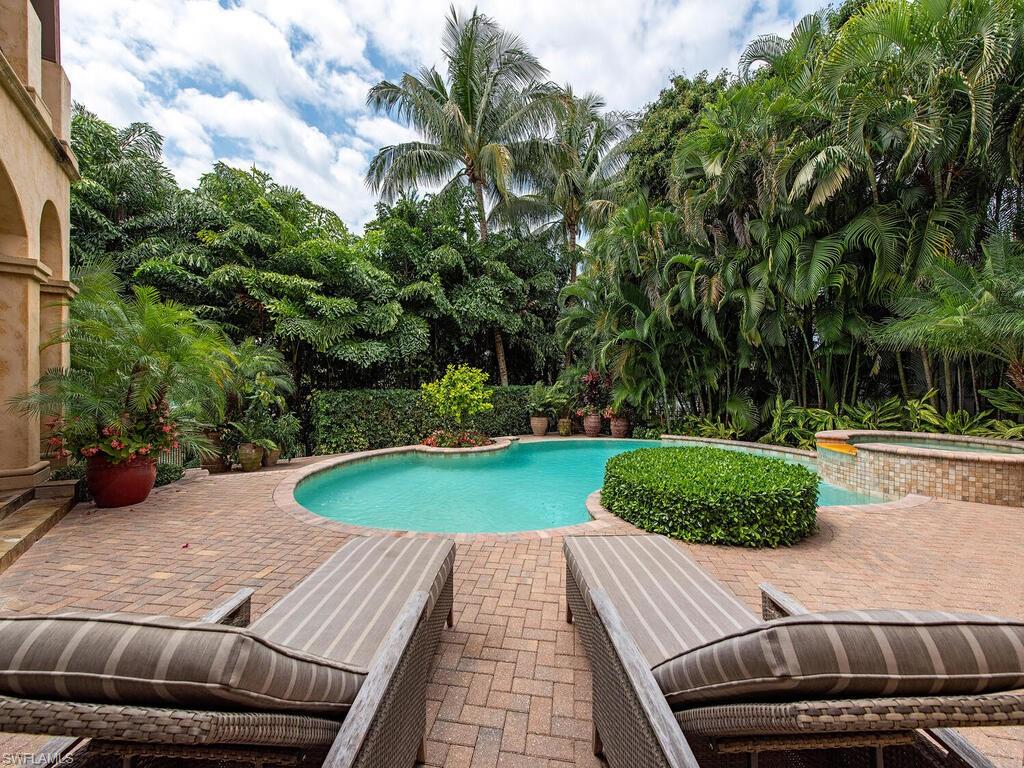 AQUALANE SHORES - Residential