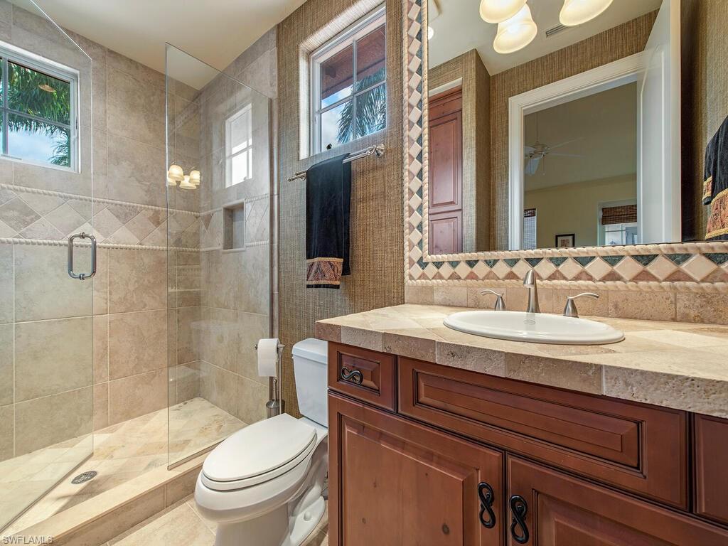 AQUALANE SHORES - Residential