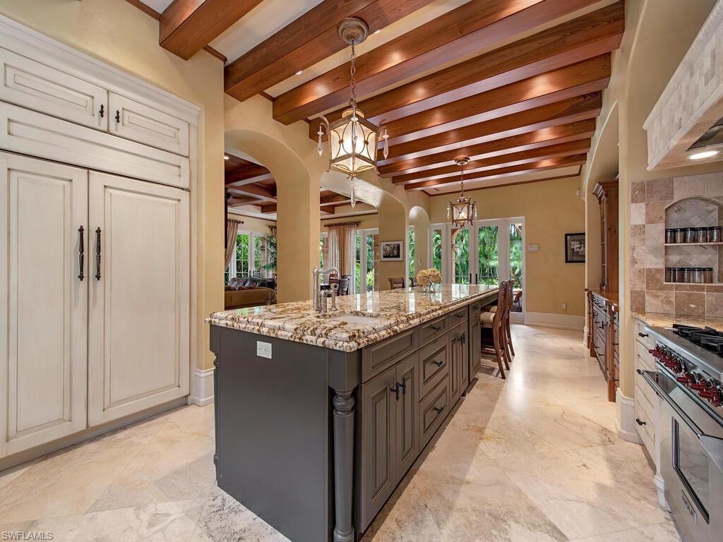 AQUALANE SHORES - Residential