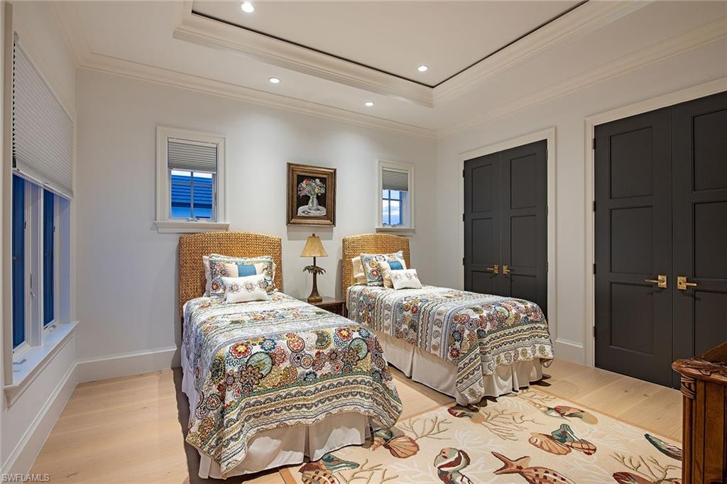 OLDE NAPLES - Residential