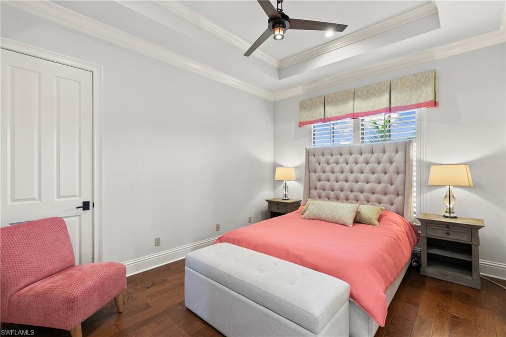 MARCO BEACH - Residential