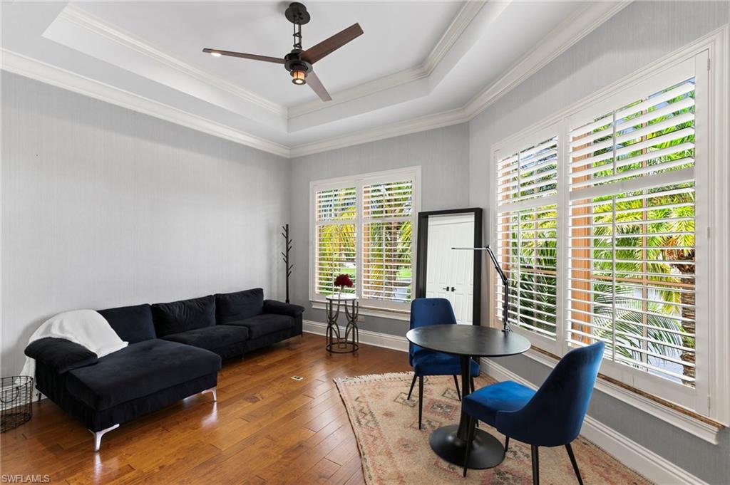 MARCO BEACH - Residential