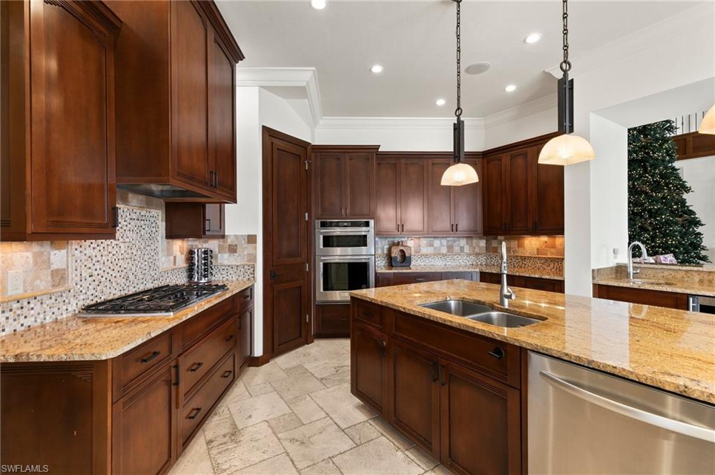 MARCO BEACH - Residential