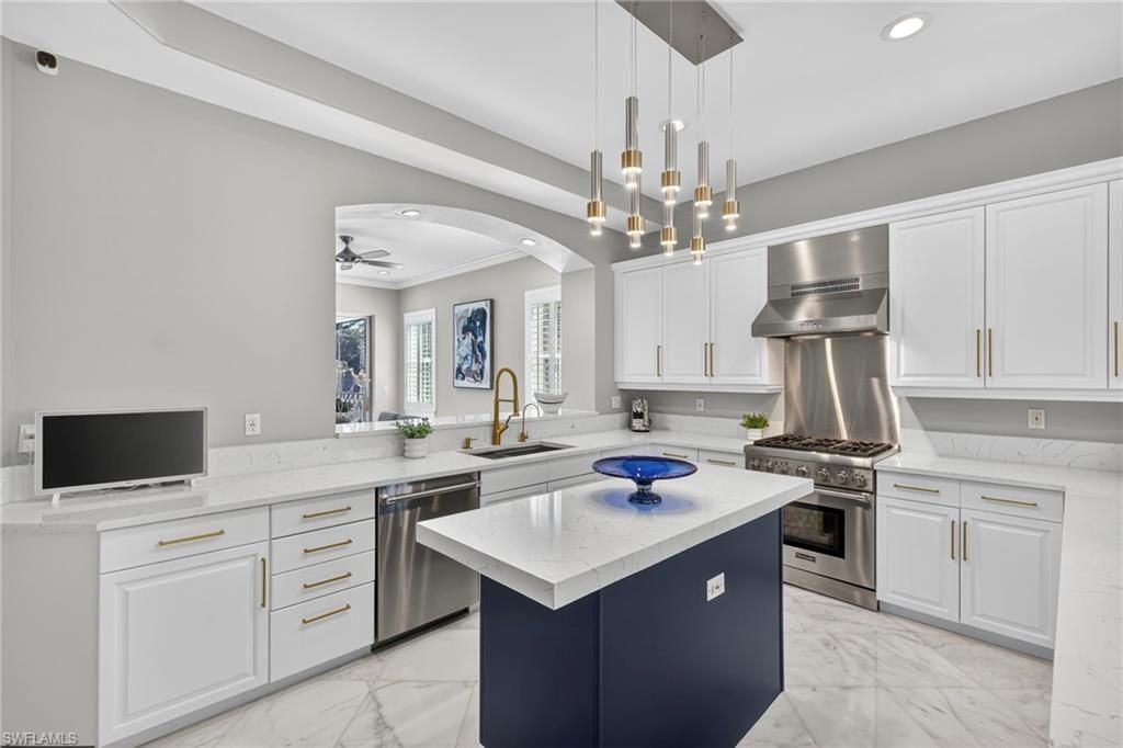 Photo of 2830 TIBURON BLVD E #102, NAPLES, FL 34109 (MLS # 225075169)