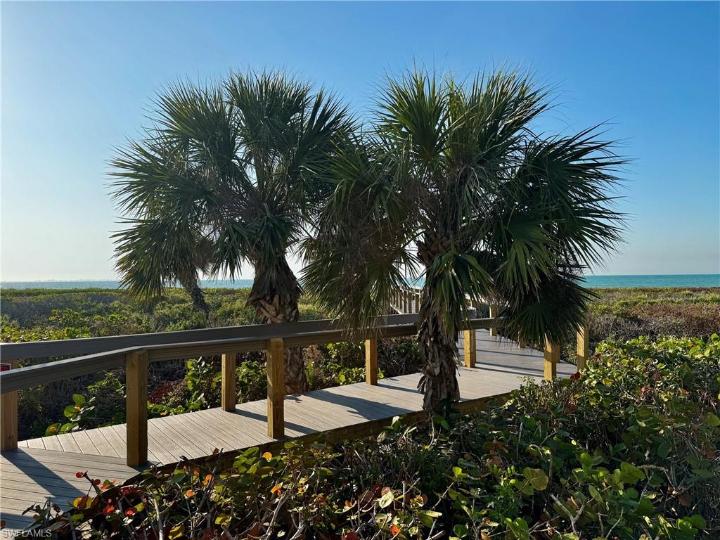 SANIBEL ARMS - Residential