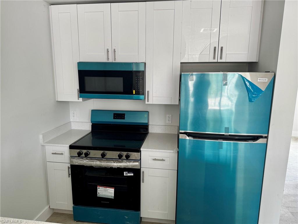 SANIBEL ARMS - Residential