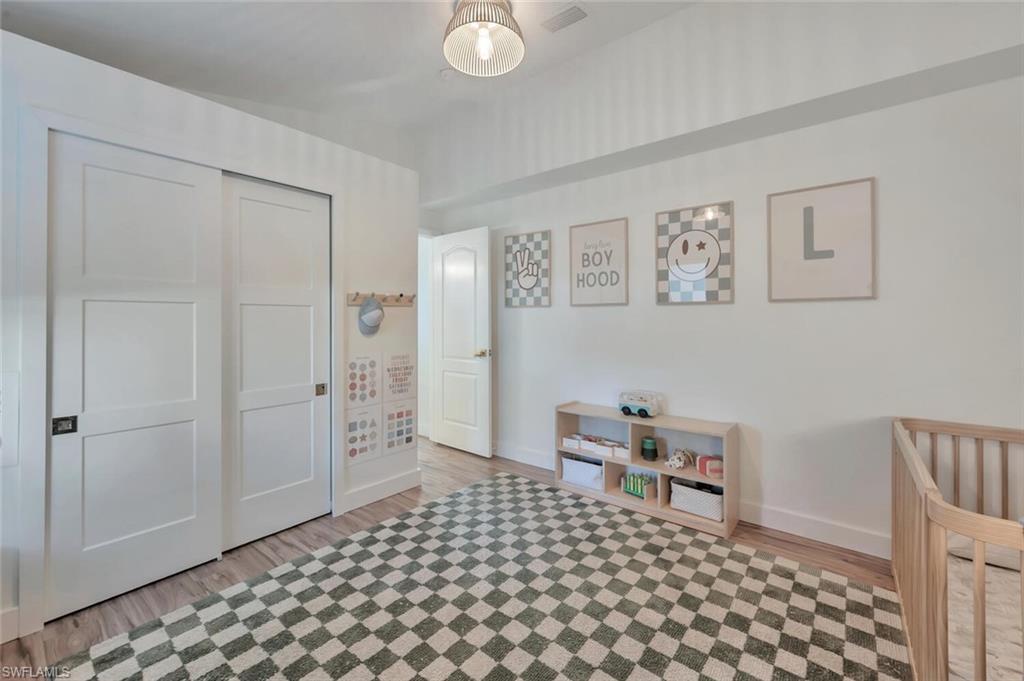 STONEYBROOK - Residential Lease