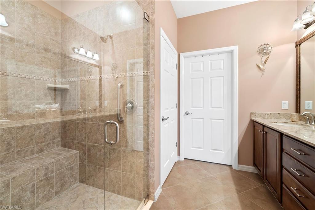 MANCHESTER SQUARE - Residential