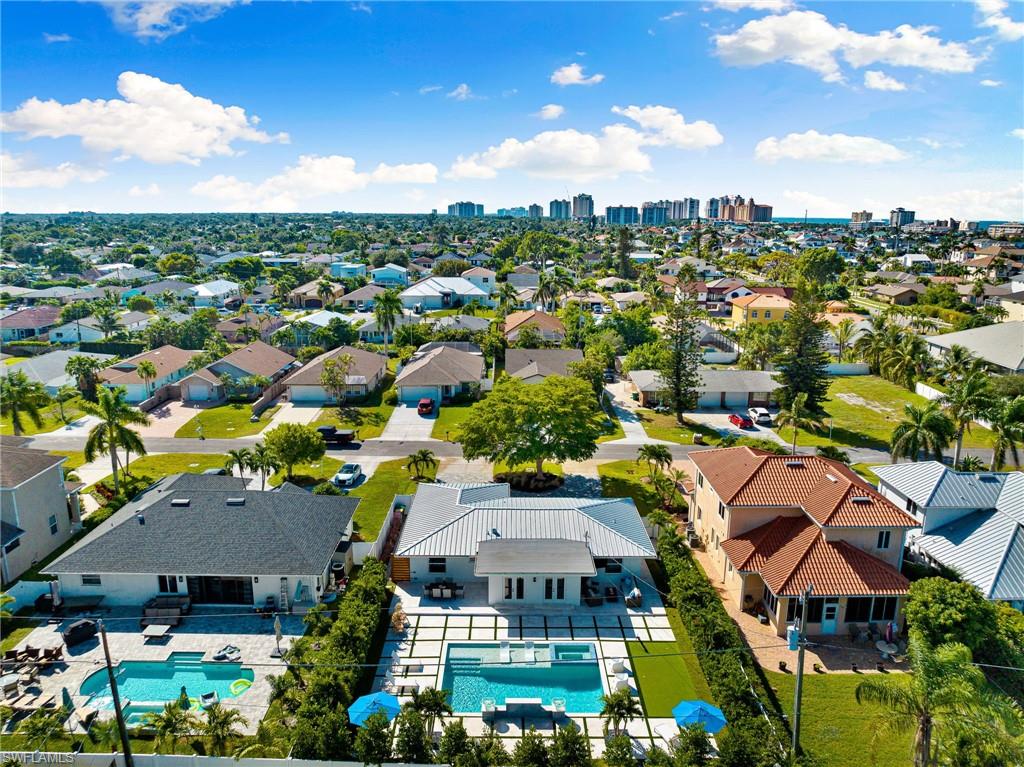 NAPLES PARK - Residential