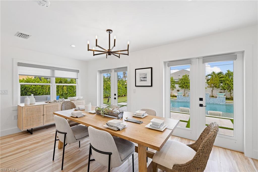 NAPLES PARK - Residential