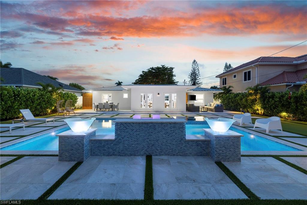 NAPLES PARK - Residential