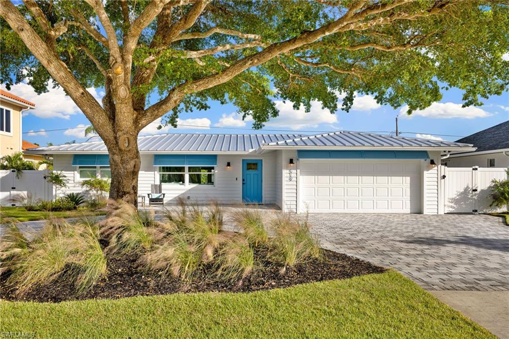 NAPLES PARK - Residential