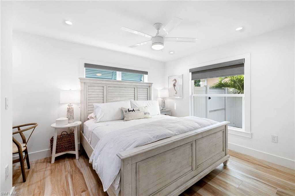 NAPLES PARK - Residential