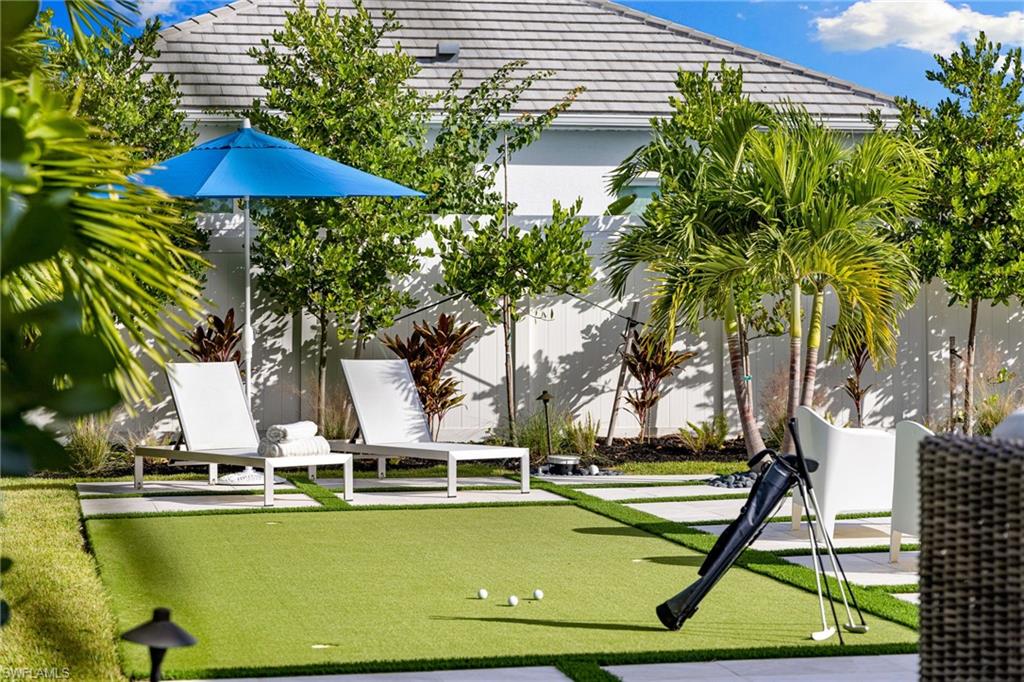 NAPLES PARK - Residential