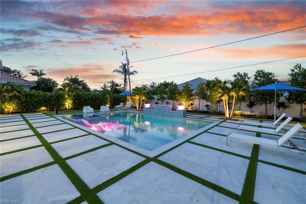 NAPLES PARK - Residential