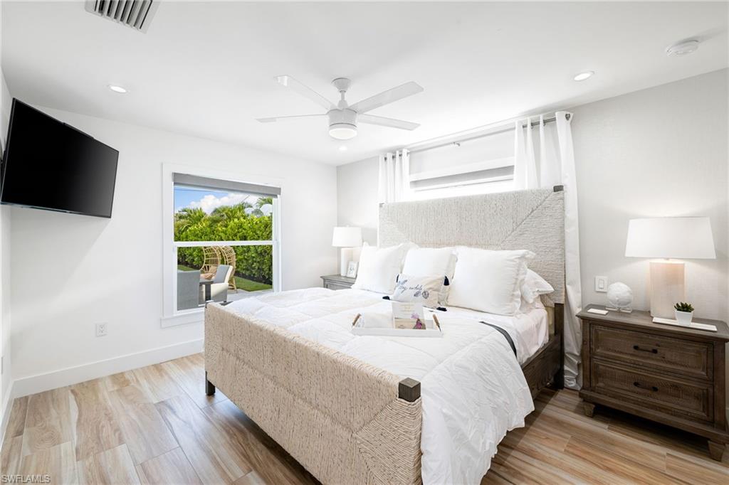 NAPLES PARK - Residential