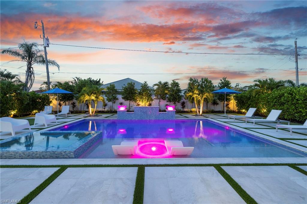 NAPLES PARK - Residential