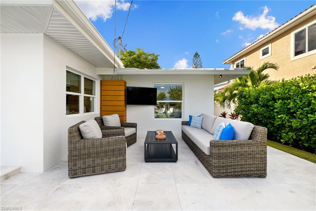 NAPLES PARK - Residential