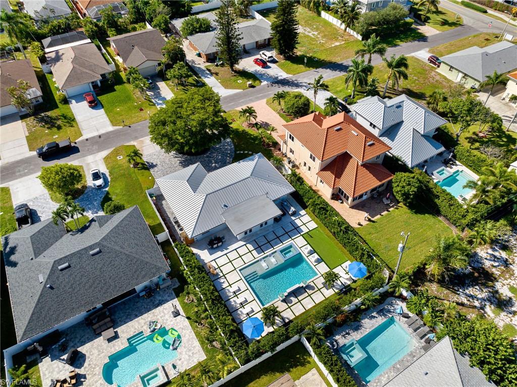 NAPLES PARK - Residential