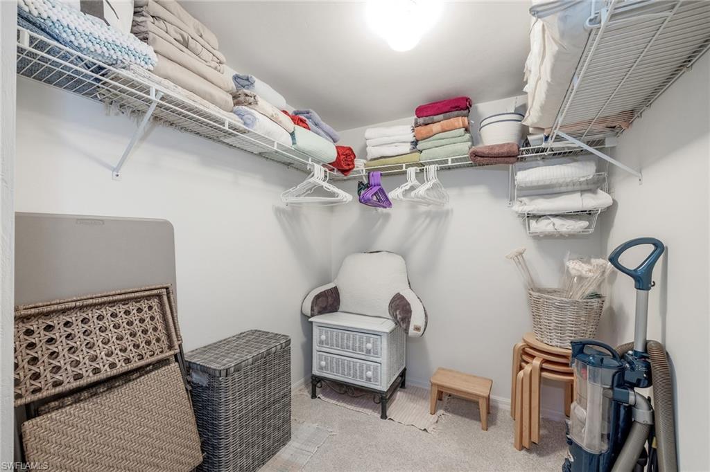 LAKESIDE GARDENS - Residential Lease