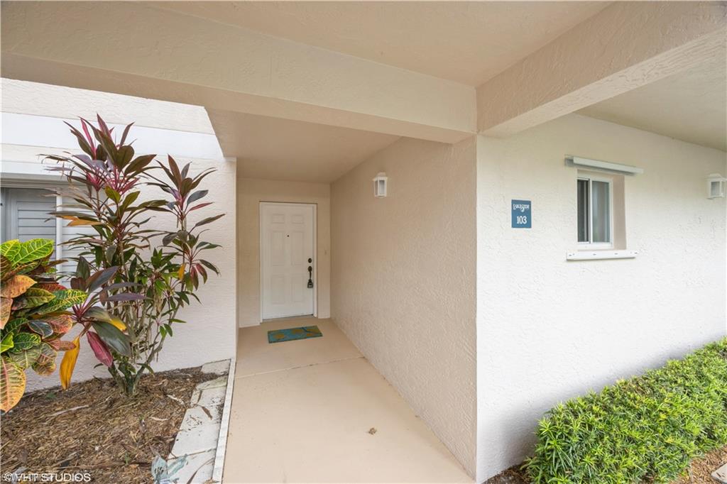 LAKESIDE GARDENS - Residential Lease