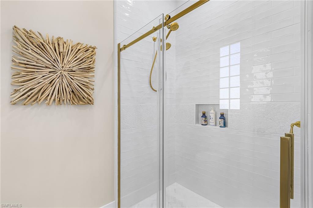 MOSSY GLEN - Residential