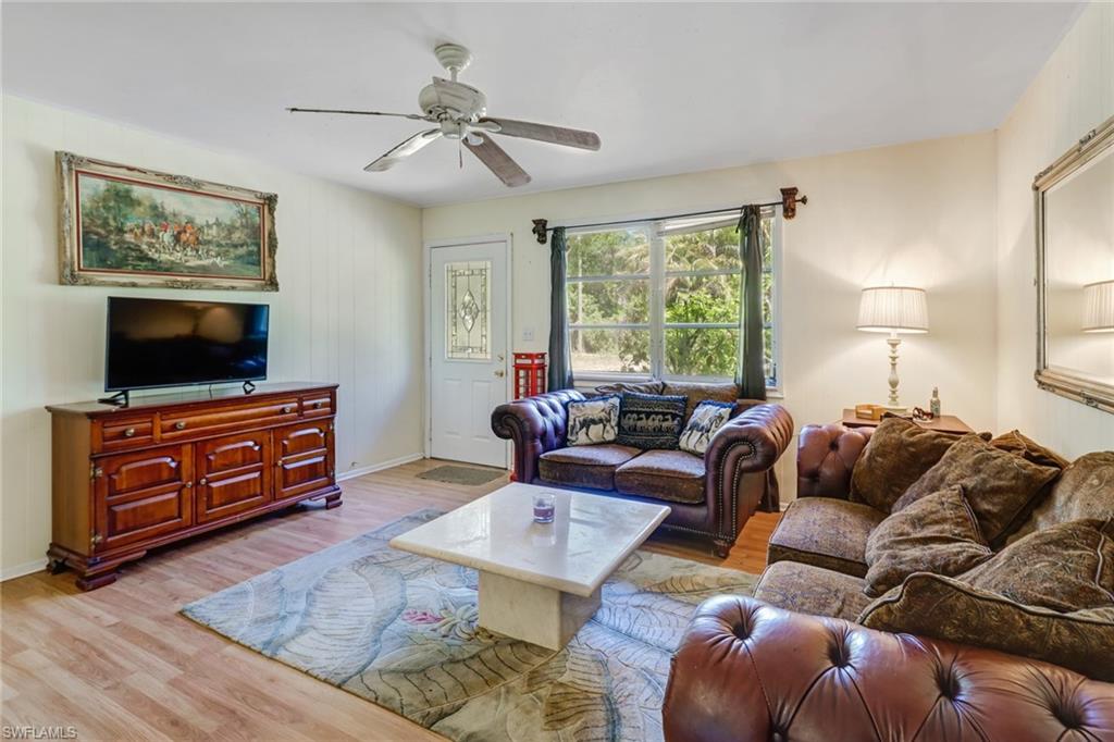 ACREAGE HEADER - Residential