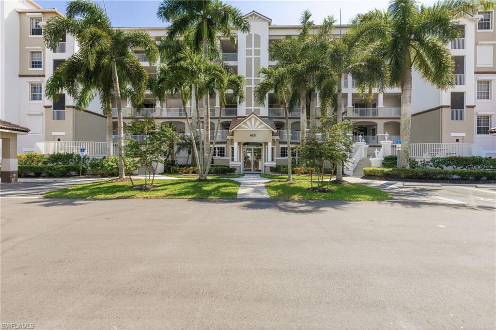 SUTTON WALK - Residential