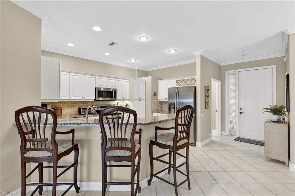 SUTTON WALK - Residential