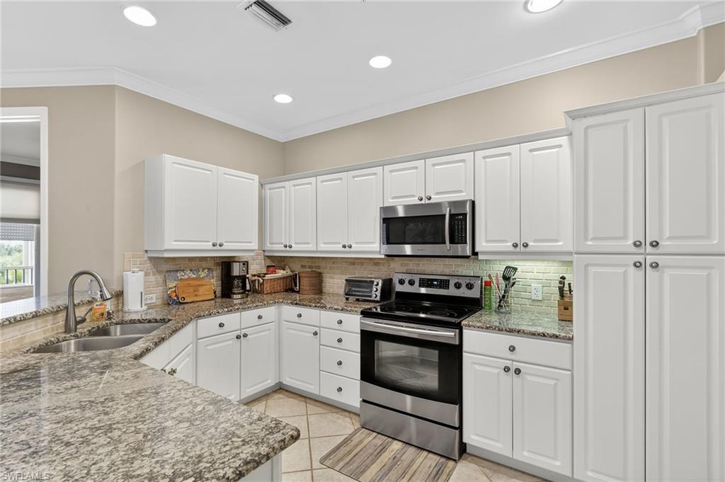 SUTTON WALK - Residential