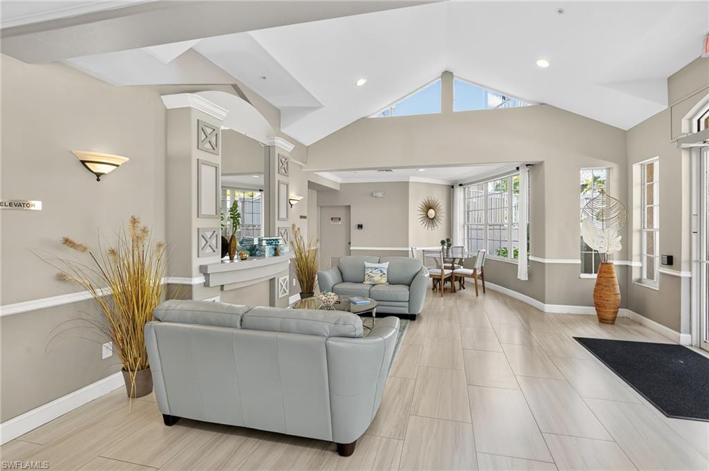 SUTTON WALK - Residential