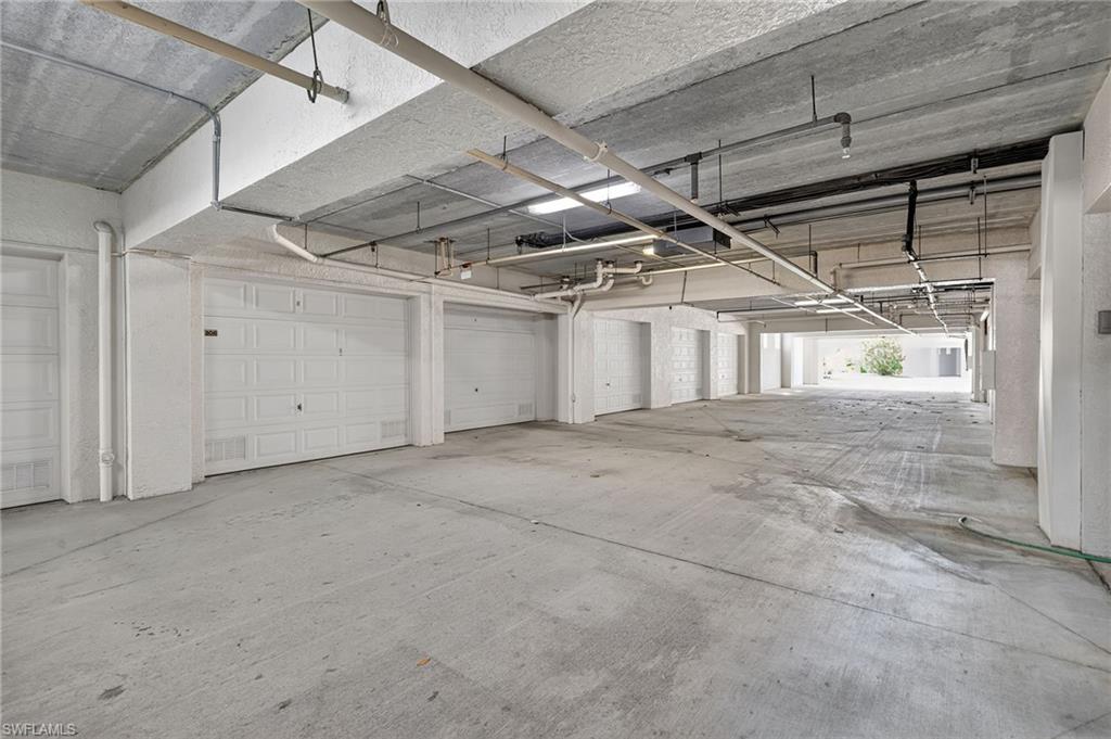 SUTTON WALK - Residential