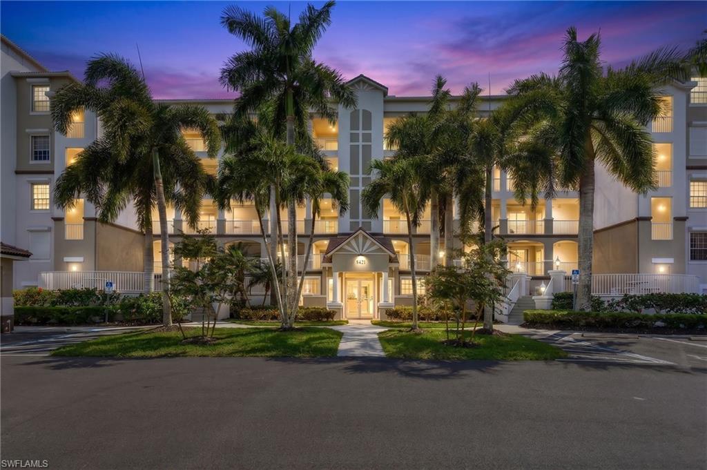 SUTTON WALK - Residential