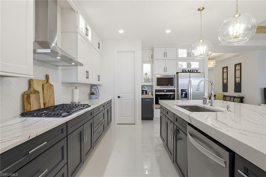 WATERVIEW LANDING - Residential