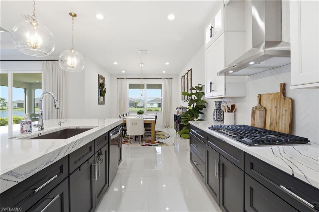 WATERVIEW LANDING - Residential