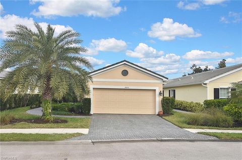2607 Malaita CT CAPE CORAL FL 33991