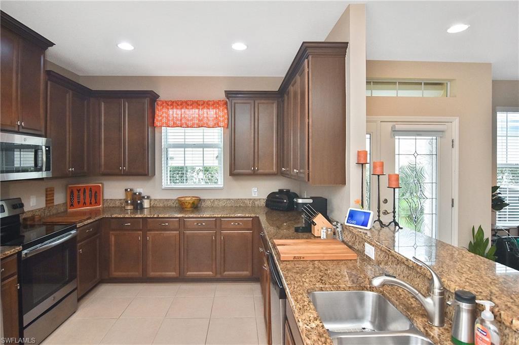 SANDOVAL - Residential